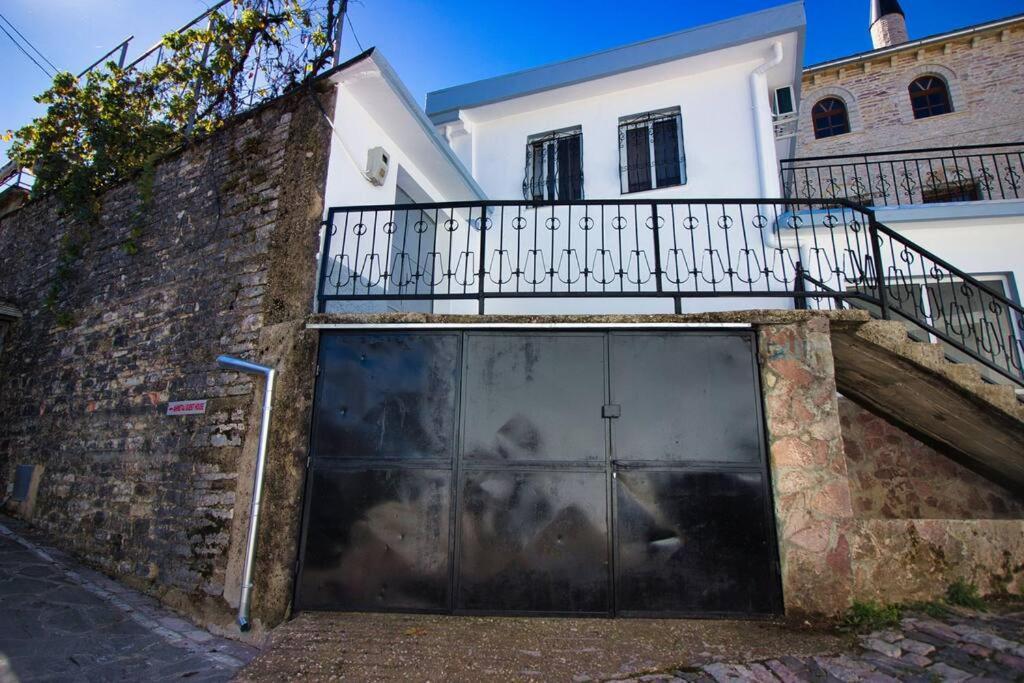 Gjirokastër Emblematic House 3 아파트 외부 사진