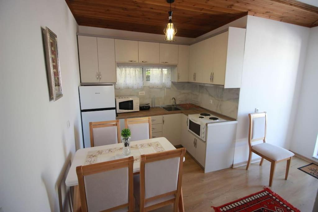 Gjirokastër Emblematic House 3 아파트 외부 사진
