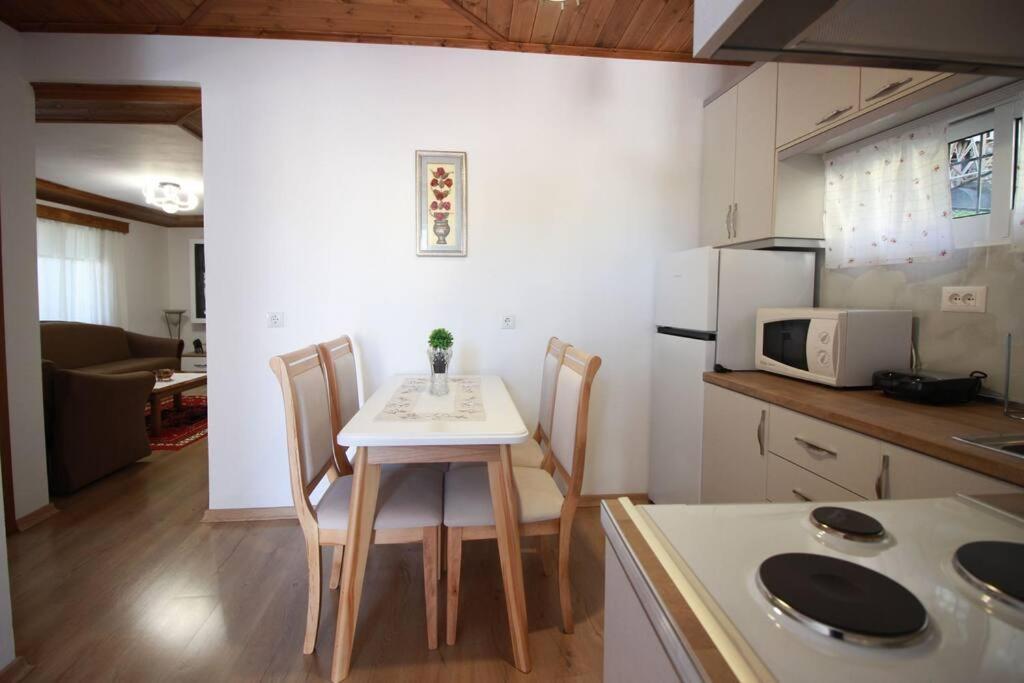 Gjirokastër Emblematic House 3 아파트 외부 사진