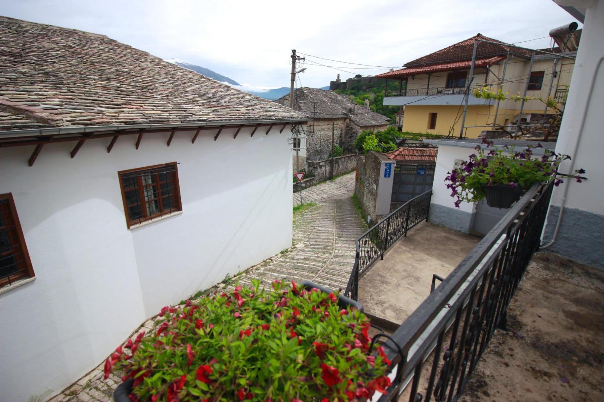 Gjirokastër Emblematic House 3 아파트 외부 사진